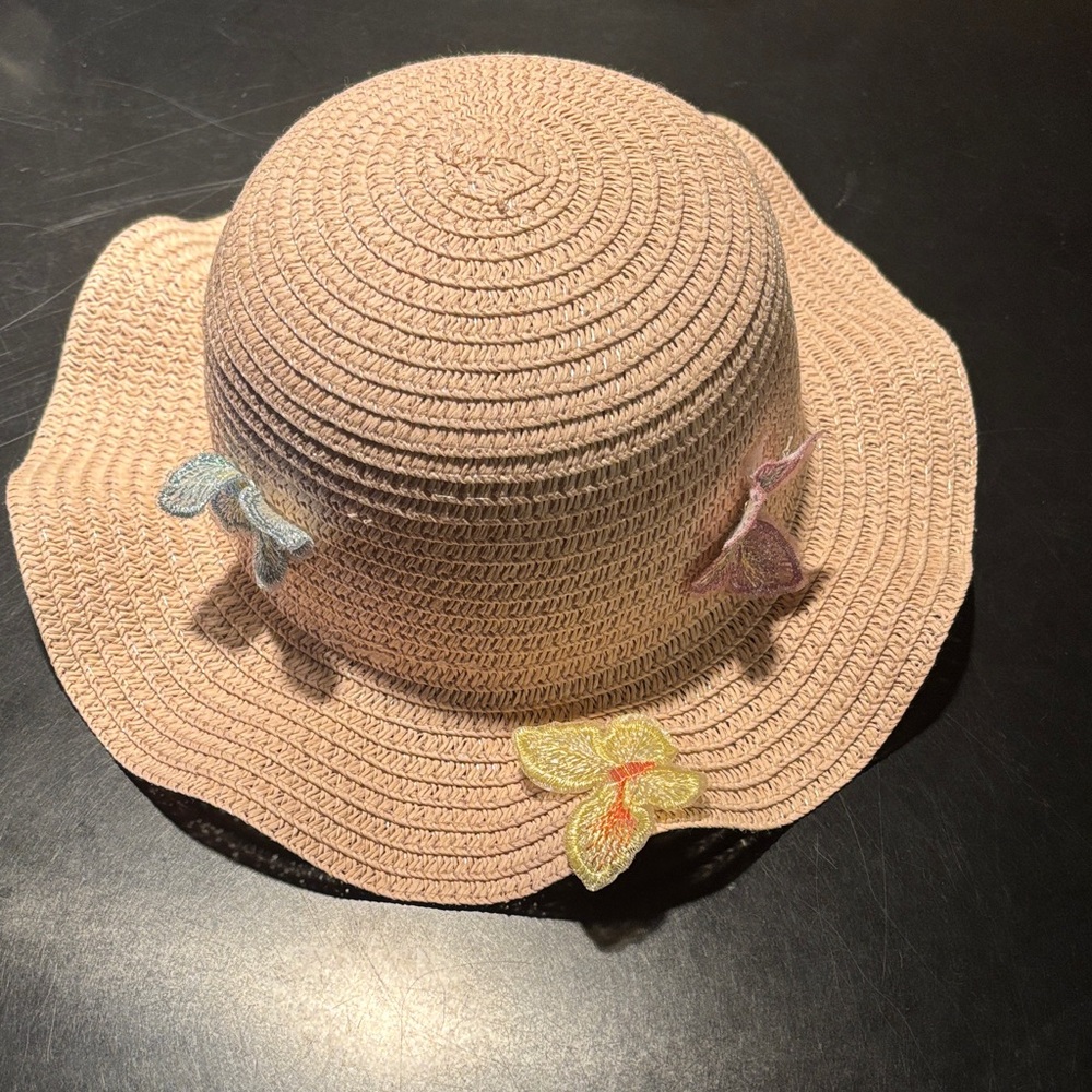Toddler Beige Woven Hat with Butterfly Accents